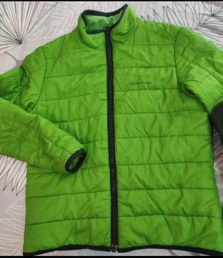 Chaqueta Quechua niño T-8(regalo botas fútbol)