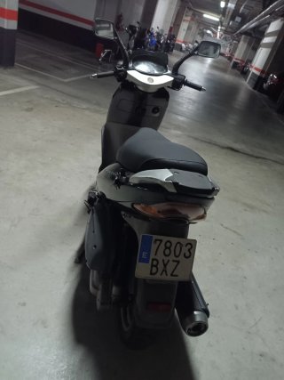 Aprilia Leonardo 250 cc Maxi Scooter