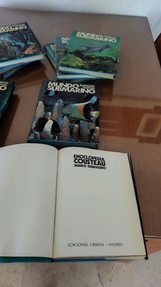 Enciclopedia Cousteau Mundo Submarino 10 volúmenes