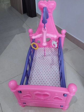Cuna de juguete