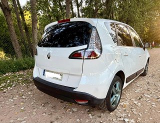 Renault Scenic 2012