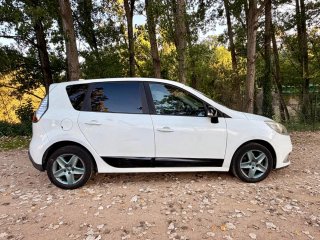 Renault Scenic 2012