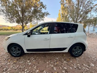 Renault Scenic 2012