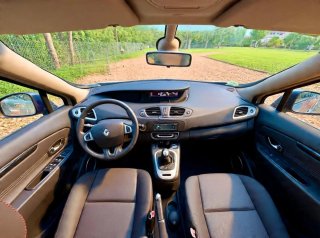 Renault Scenic 2012