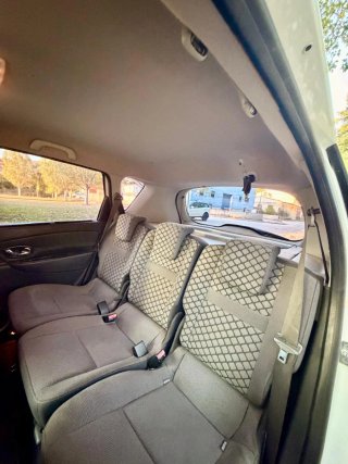 Renault Scenic 2012