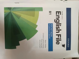 English File B1 Oxford ISBN 9780194035651