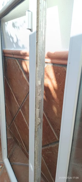 Ventana aluminio blanco