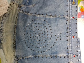 Chaqueta vaquera Desigual tachuelas y pedrería