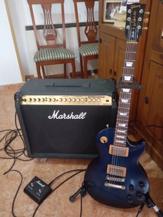 Guitarra Gibson Les Paul 100 y Marshall VS100
