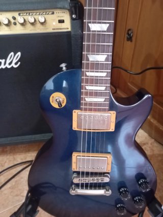 Guitarra Gibson Les Paul 100 y Marshall VS100