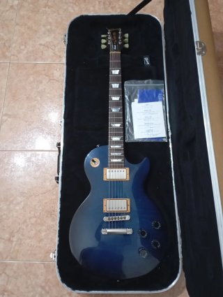 Guitarra Gibson Les Paul 100 y Marshall VS100