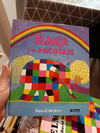 Elmer y el arcoíris