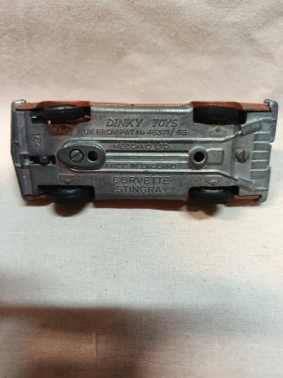 Corvette Stingray 1/43