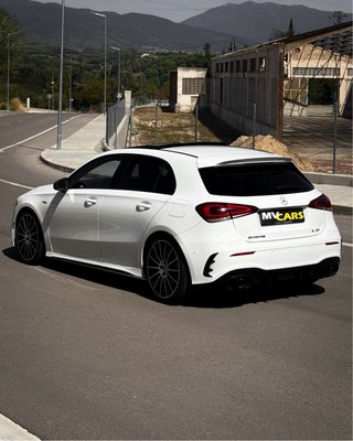 Mercedes-Benz A35 AMG