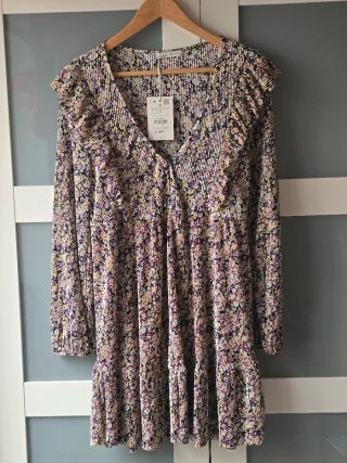 Vestido floral Pull&Bear talla L