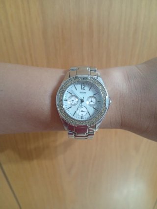 Reloj Guess Plateado