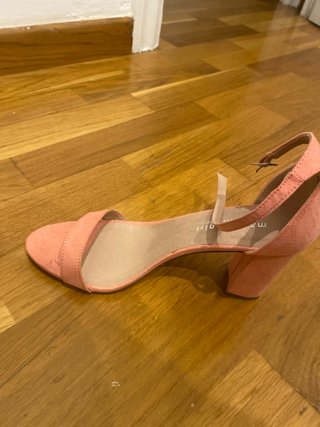 Sandalias tacon  Color Salmón. A estrenar.