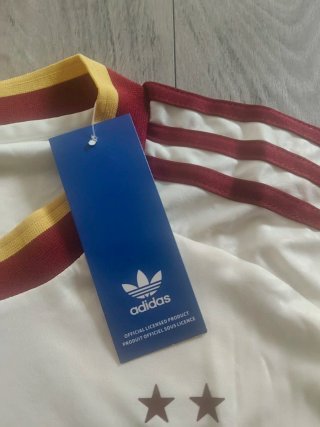 Camiseta España 2 estrellas + FIFA