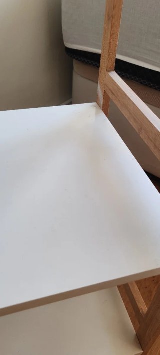 Estantería IKEA de madera