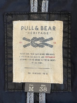 Giubbino Pull&Bear blu effetto cerato - taglia M