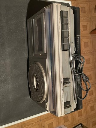 Radio Cassette Sanyo