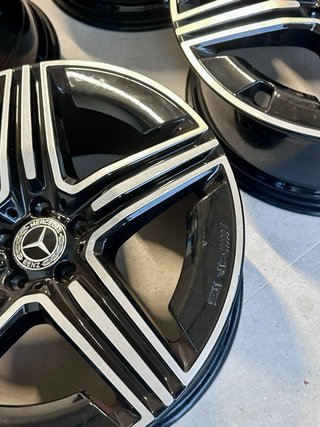 4 Llantas 20” Originales Mercedes AMG GLC C254