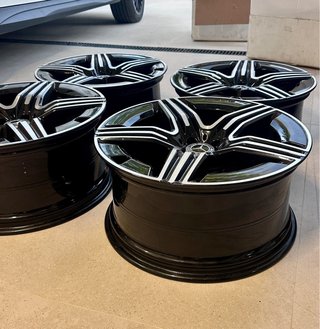 4 Llantas 20” Originales Mercedes AMG GLC C254