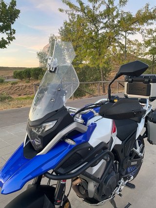 Macbor Montana XR5 Azul y Blanca