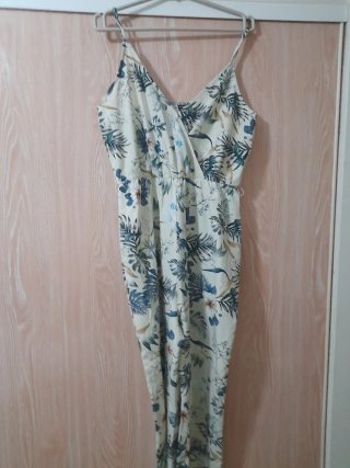 Mono de verano con tirantes