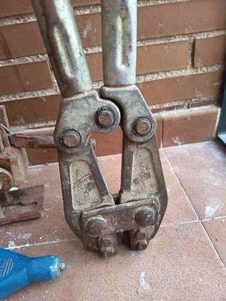Herramientas construcción y encofrados