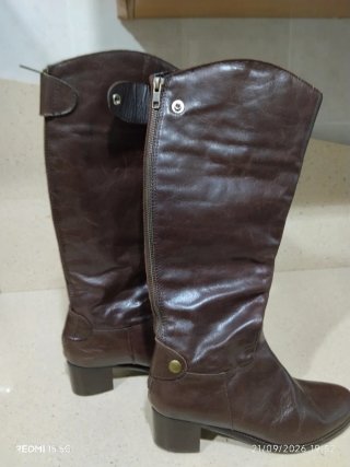 Botas de cuero marrones