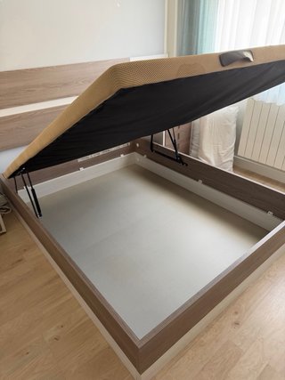 Cama de Matrimonio Canapé Colchón 150cm y mesitas