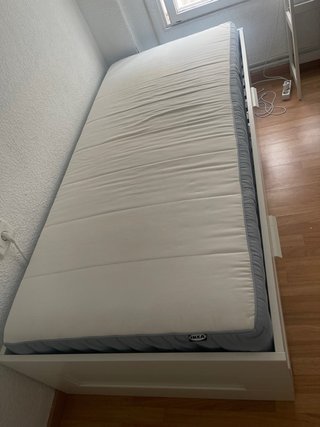 Cama IKEA 90x200 con colchón y cajones