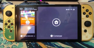 Switch OLED Edición Zelda TOTK + mandos y bolsa