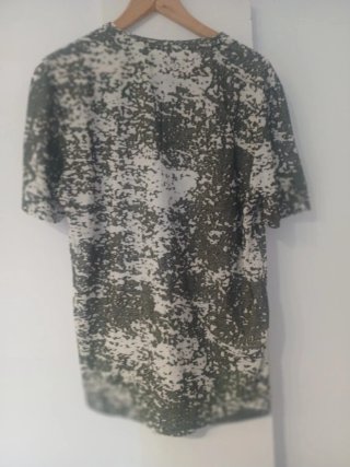 Camiseta Zara Man Estampado Camuflaje Talla L