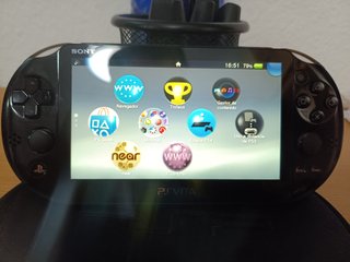 PSVita 2000/Slim Versión 3.74 + SD2VITA 16GB