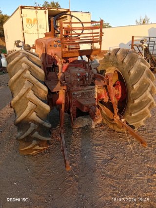 Tractor Zetor Super 35