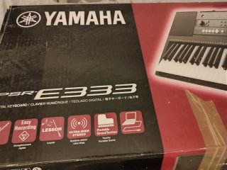 Teclado Yamaha PSR-E333