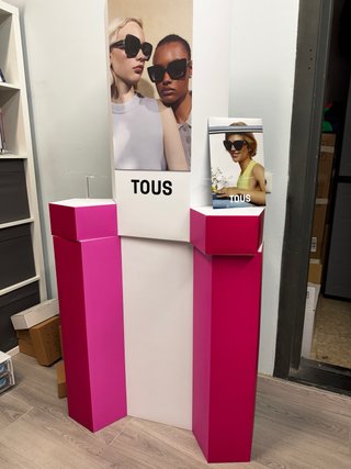 Expositor Tous