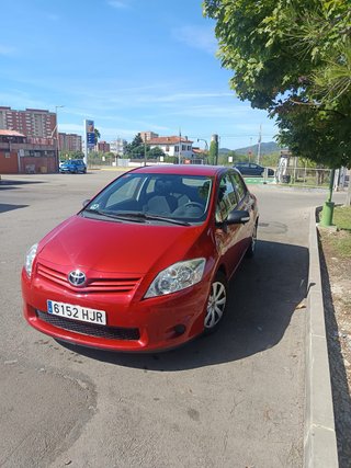 Toyota Auris 2011