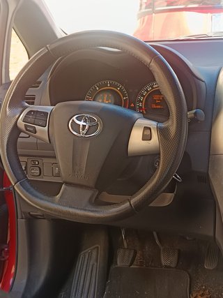 Toyota Auris 2011