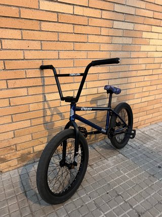 Bicicleta BMX Freestyle Flybikes