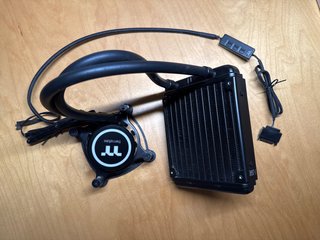Thermaltake AIO RGB 120mm Refrigeración Líquida.