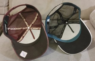 2 Gorras Goorin Bros. "Fly High" y "Cock"