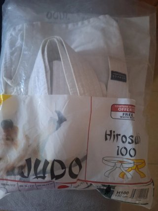 Kimono Judo Hirosaki Talla 130cm Blanco