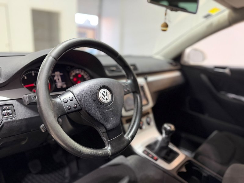 Volkswagen Passat VARIANT 2.0 TDI CR Edition Plus 2009, foto 8