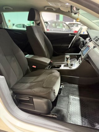 Volkswagen Passat Variant 2.0 TDI 110cv DPF Edition