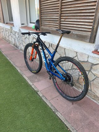 Bicicleta Trek Top Fuel 9.9