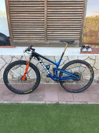 Bicicleta Trek Top Fuel 9.9