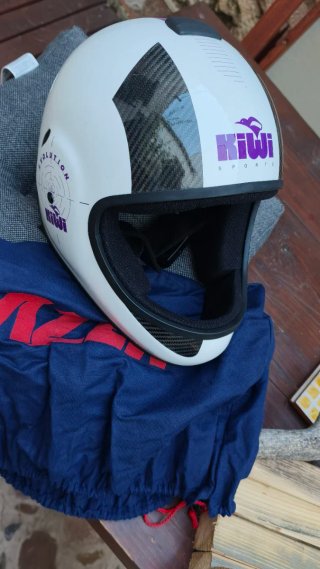Casco de Parapente KiWi Sports Precio negociable